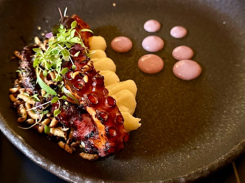 Kuro Bar & Dining photo 8